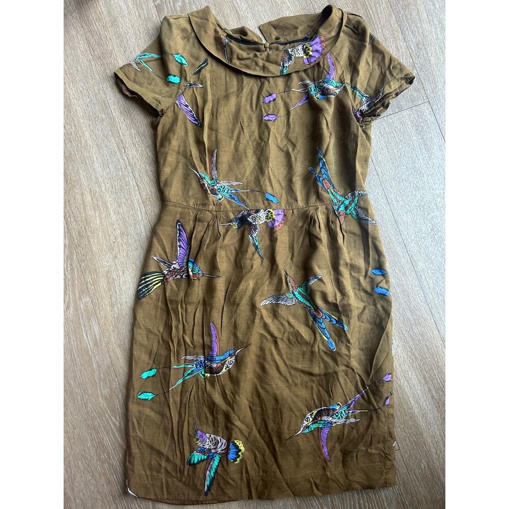 Boden Hummingbird Print Silk Blend RollCollar earthy whimsical retro elevated - Picture 11 of 16